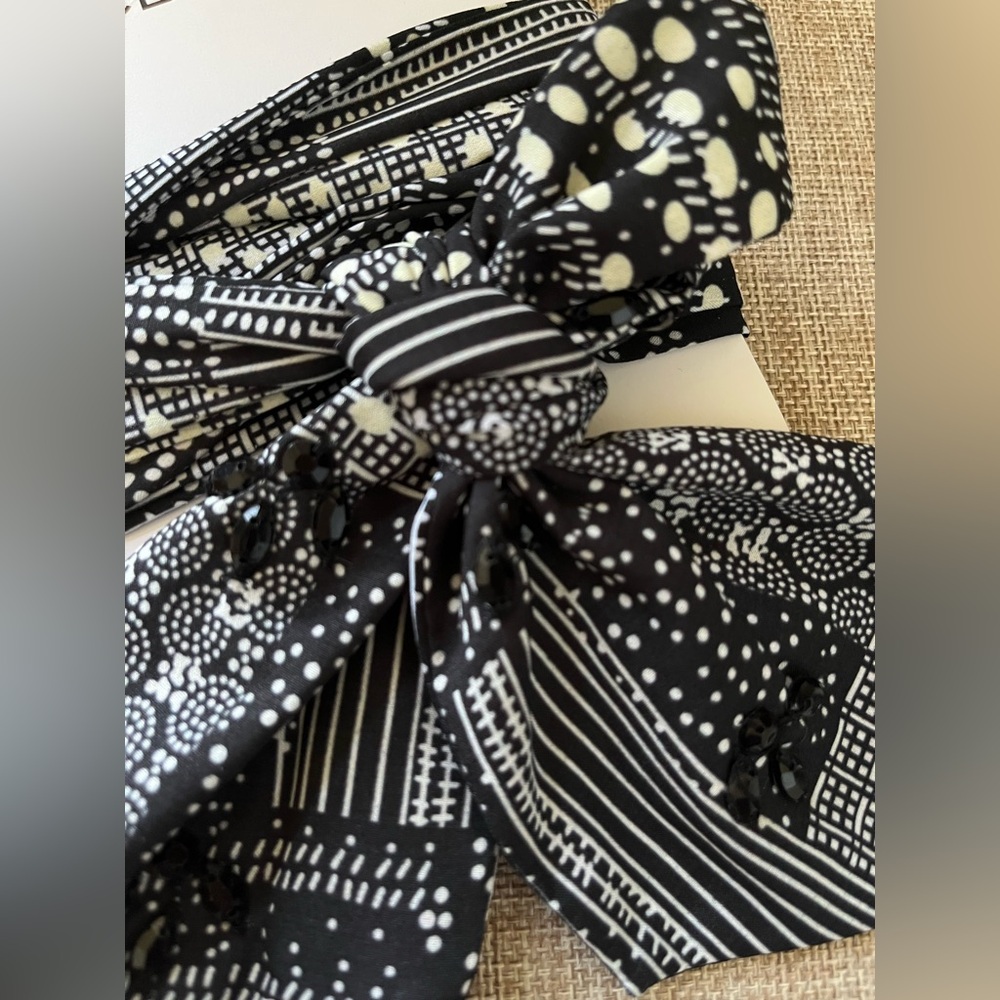 BCBGeneration Black and White Women's Scarf - Picture 2 of 5